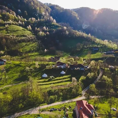 Glamping In The Apuseni Mountains * Grohotele
